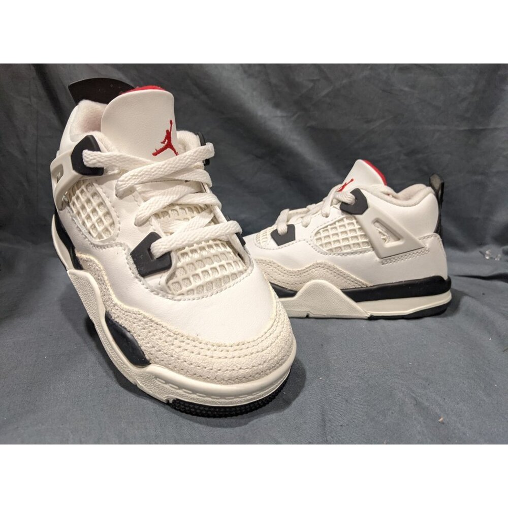 Nike Jordan  Retro 4  (TD) Sneakers Toddlers Size 9 NEW NO BOX